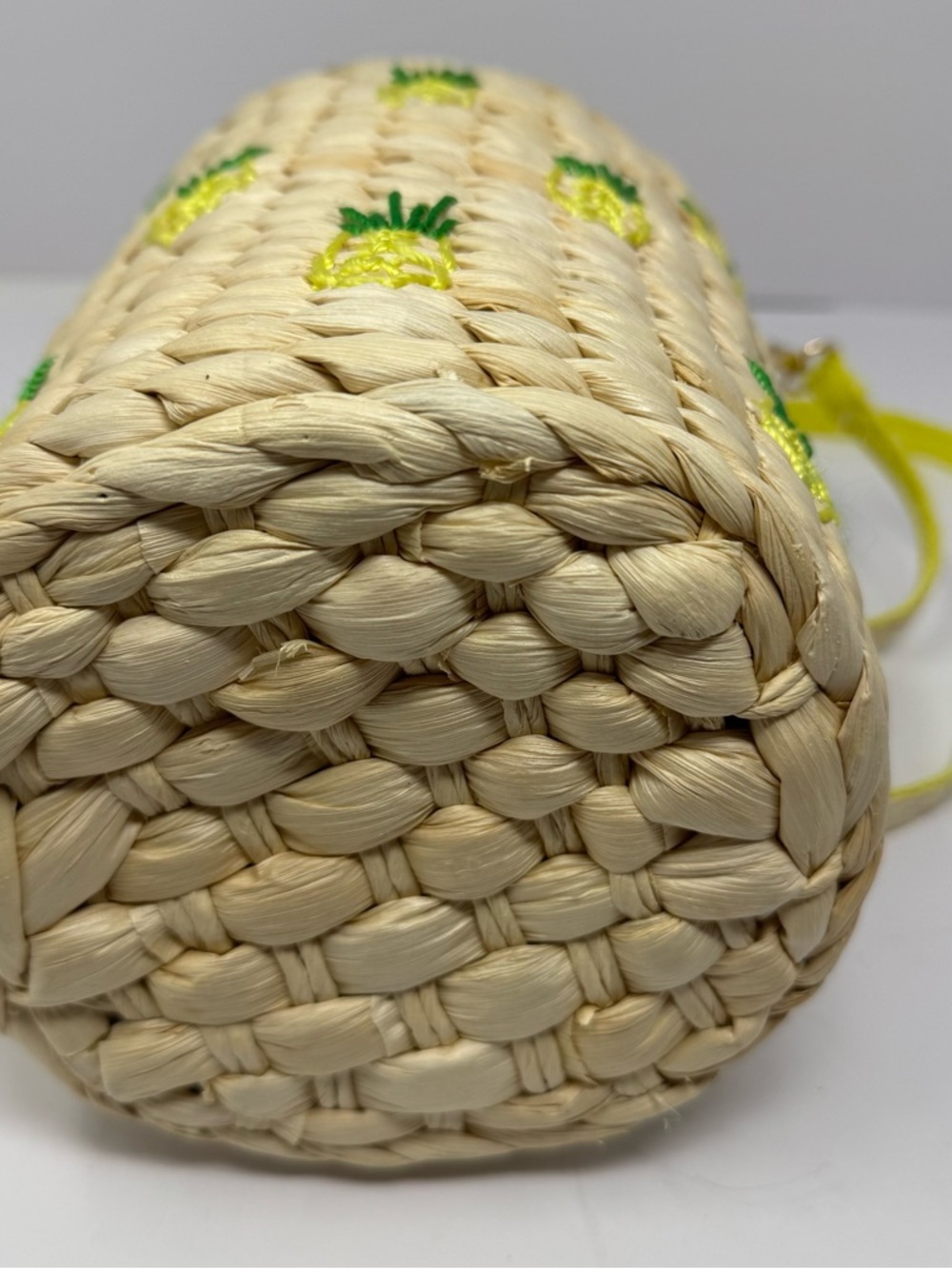 NEW Rachel Ashwell Pineapple Straw Bucket Drawstring Bag Purse  Embroidered - Picture 10 of 10
